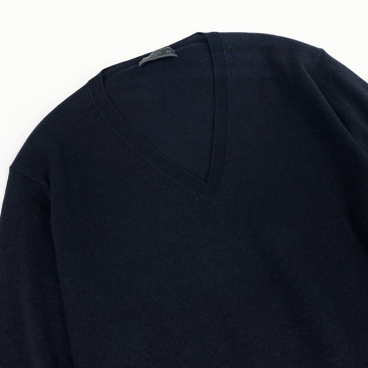 34k28⑧ 《極美品》 PRADA プラダ イタリア製 Vネック ニットセーター ウールニット ヴァージンウール ロングスリーブ 長袖 DNA386 507 44 ネイビー ウール100