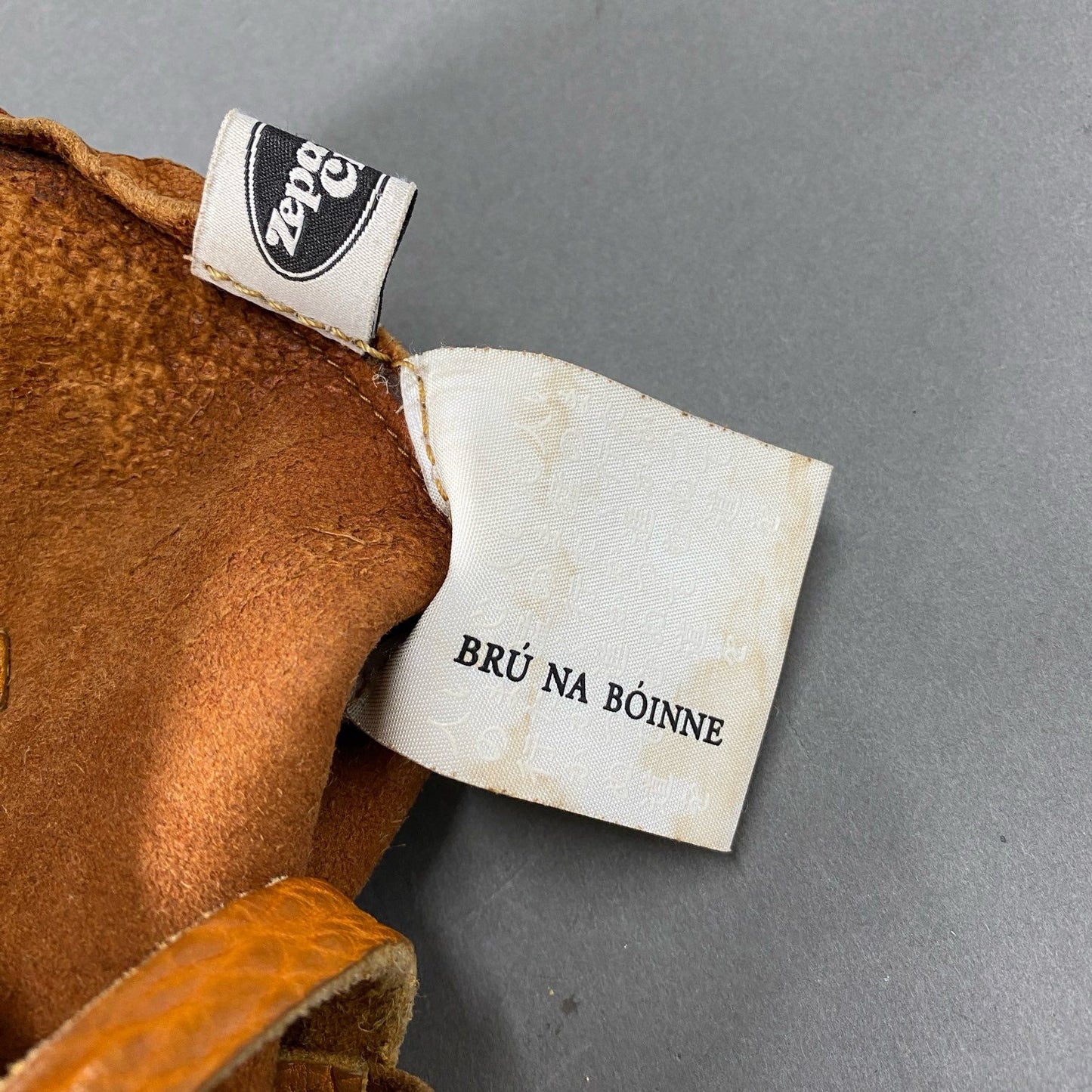 Ag28 BRU NA BOINNE x Zepanese Club ブルーナボイン ゼパニーズクラブ x ZPC LEATHER BAG ヌバックレザートートバッグ ZPCロゴ キャメル レザー
