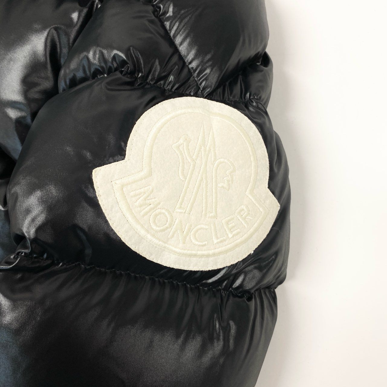 73j28 MONCLER モンクレール ジーニアス DERVAUX ダウンジャケット E20914137505 Size 1 ブラック イエロー アウター DOWN JACKET メンズt18r