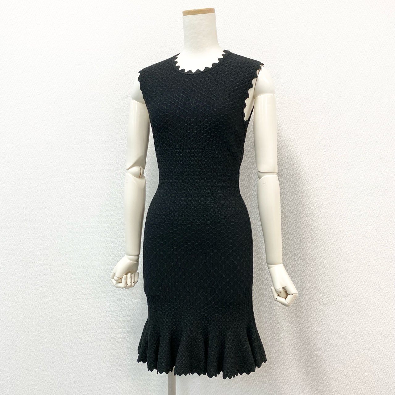 35d7 イタリア製 ALAIA アライア ニットワンピース 裾フレア マーメイドワンピース サイズ38 ブラック グリーン レディース