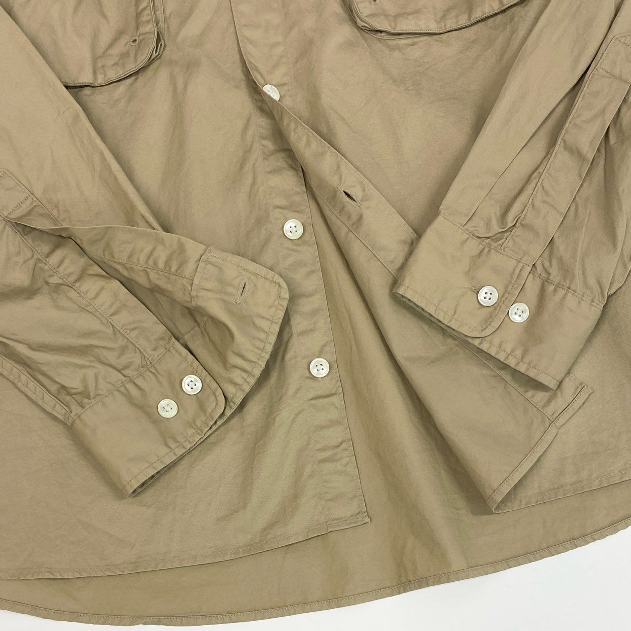60i29 《美品》 unfil アンフィル コットンツイル フィッシングシャツ マルチポケット ギミック サイズ5 ベージュ コットン メンズu02t