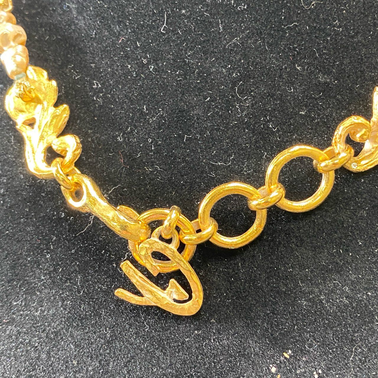 g29 Christian Lacroix クリスチャンラクロワ ヴィンテージ ゴールド × パールビーズ ハートモチーフ ネックレス GOLD レトロ アクセサリー 保存袋付き