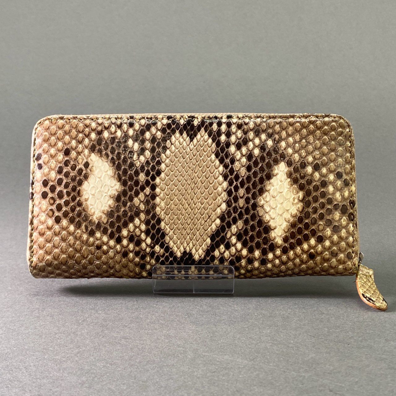 a27 GARRA ガラ ダイヤモンドパイソン 長財布 ラウンドファスナー ヘビ革 ロングウォレット LONG WALLET ベージュ ブラウン レザー ヘビ革