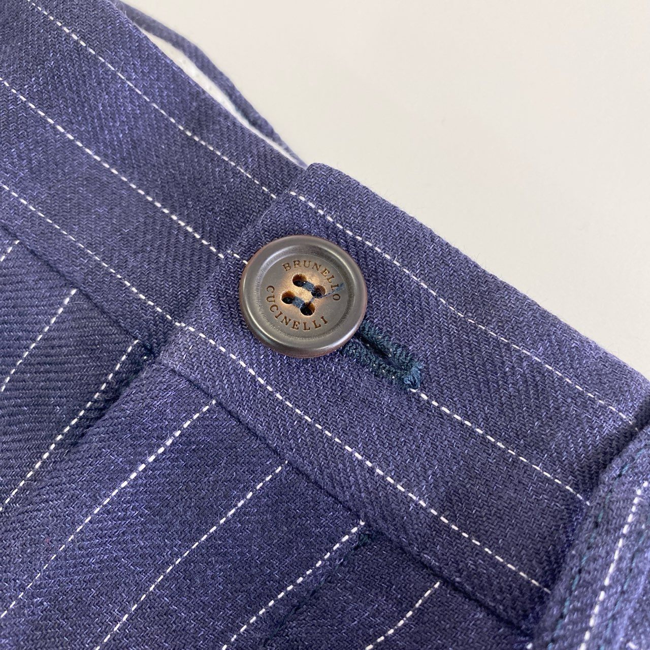 10j31 BRUNELLO CUCINELLI ブルネロクチネリ スラックスパンツ リネンパンツ ボトムス サイズ44 ネイビー ストライプ リネン100% メンズ イタリア製