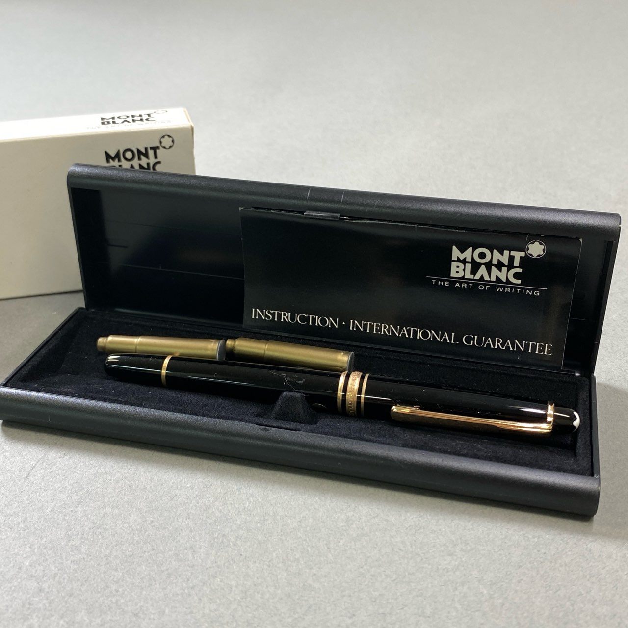 j16《美品》 MONTBLANC モンブラン MEISTERSTUCK 万年筆 ペン先 14K 585 ブラック ゴールド マイスターシュテュック ケース付きt18r