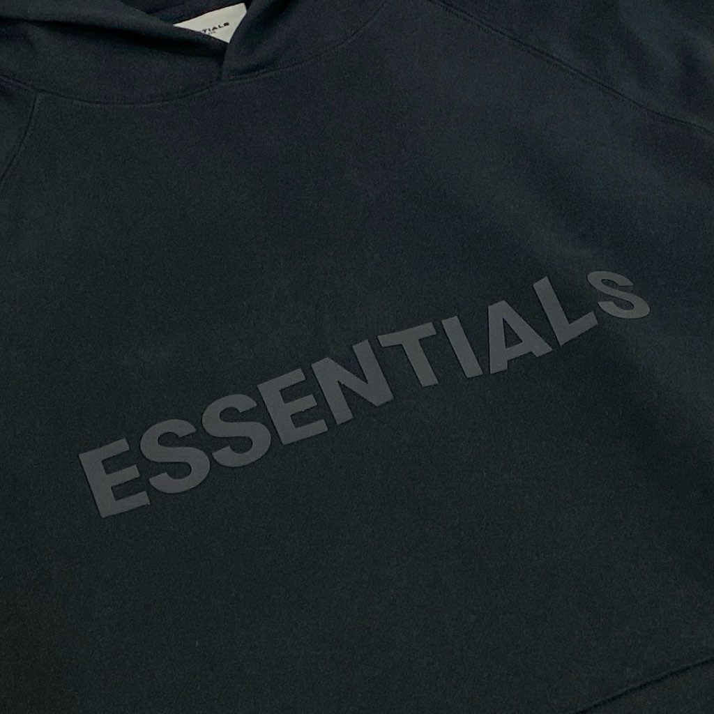 22d6 《美品》 Fear of God ESSENTIALS フィアオブゴッド エッセンシャルズ タグ付 フロントロゴ プルオーバーフーディ パーカー スエット 大きいサイズ XXL ブラック