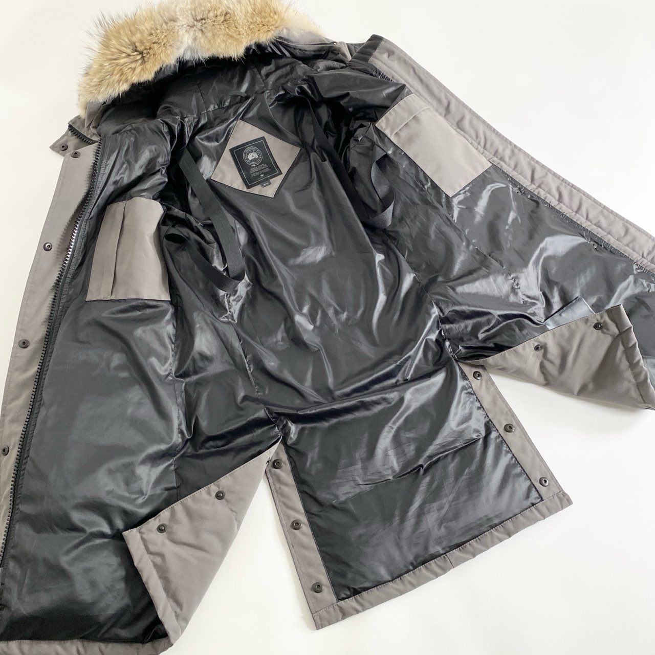 82j4 《新品タグ付き》 CANADA GOOSE カナダグース ブラックレーベル 3802LB SHELBNRNE PARKA ダウンコート アウター コヨーテファー サイズXS グレー系 レディース