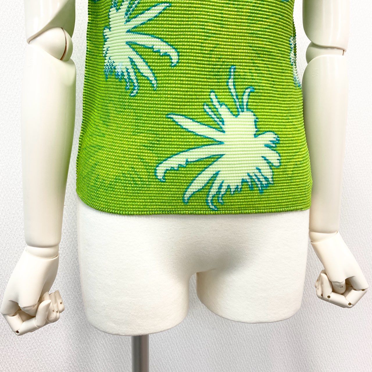 56j20 《美品》ISSEY MIYAKE me イッセイミヤケ ミー ワッフルプリーツカットソー 半袖カットソー シルエットプリント MI41FK516 F グリーン ブルー レディースu02t