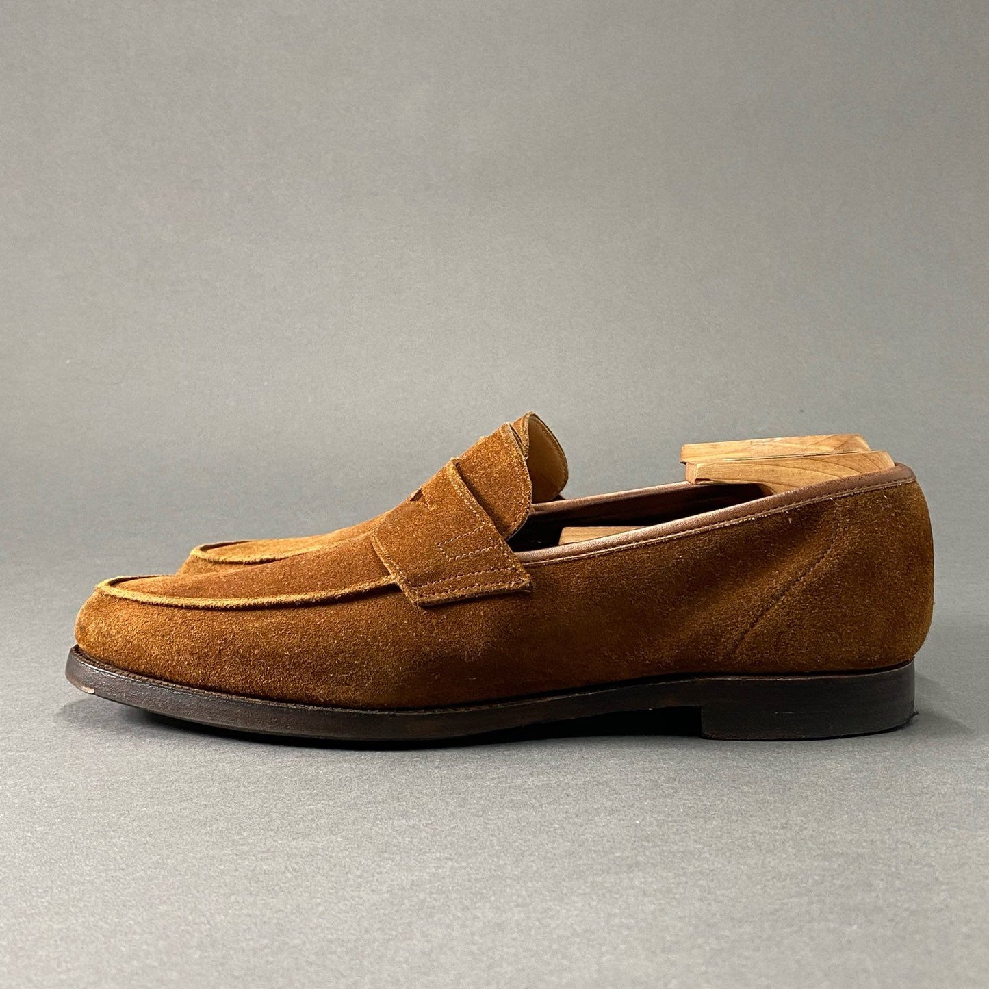 2d10 CROCKETT&JONES クロケットアンドジョーンズ × UNITED ARROWS ユナイテッドアローズ コインローファー 25.5~26.0cm相当 ブラウン スエード レザー ドレスシューズ メンズ 紳士靴 英国靴 革靴