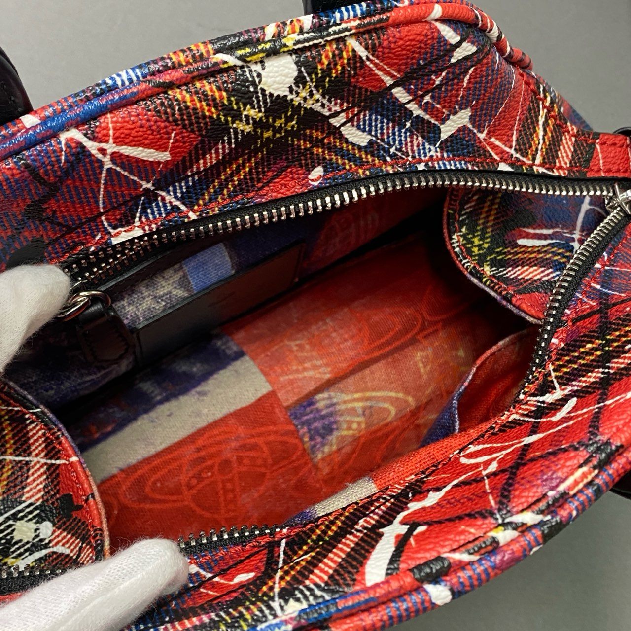 Db17 《美品》 Vivienne Westwood ヴィヴィアン ウエストウッド YASMINE ヤスミンバッグ レッド ORB オーブ ペイントチェック イタリア製 保存袋付き