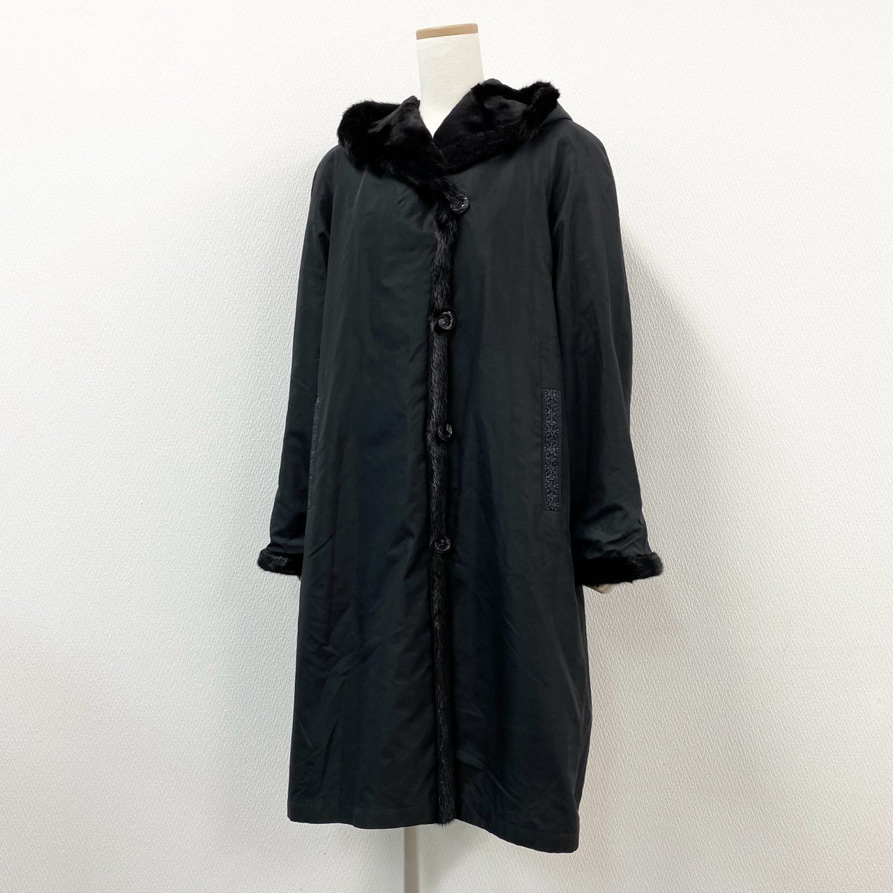 16j20 《美品》 最高級毛皮 ミンクコート フード付き ロングコート フード付き リバーシブルコート ブラック系 ミンク 本毛皮 レディースk02i