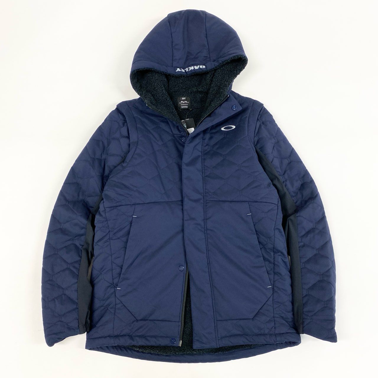 78i10-3《未使用品》タグ付 OAKLEY オークリー UNEVEN PUFF JACKET 3.0 中綿2wayジャケット ベスト ゴルフウェア アウター ロゴ刺繍 FOA402870 Mサイズ ネイビー メンズk02i