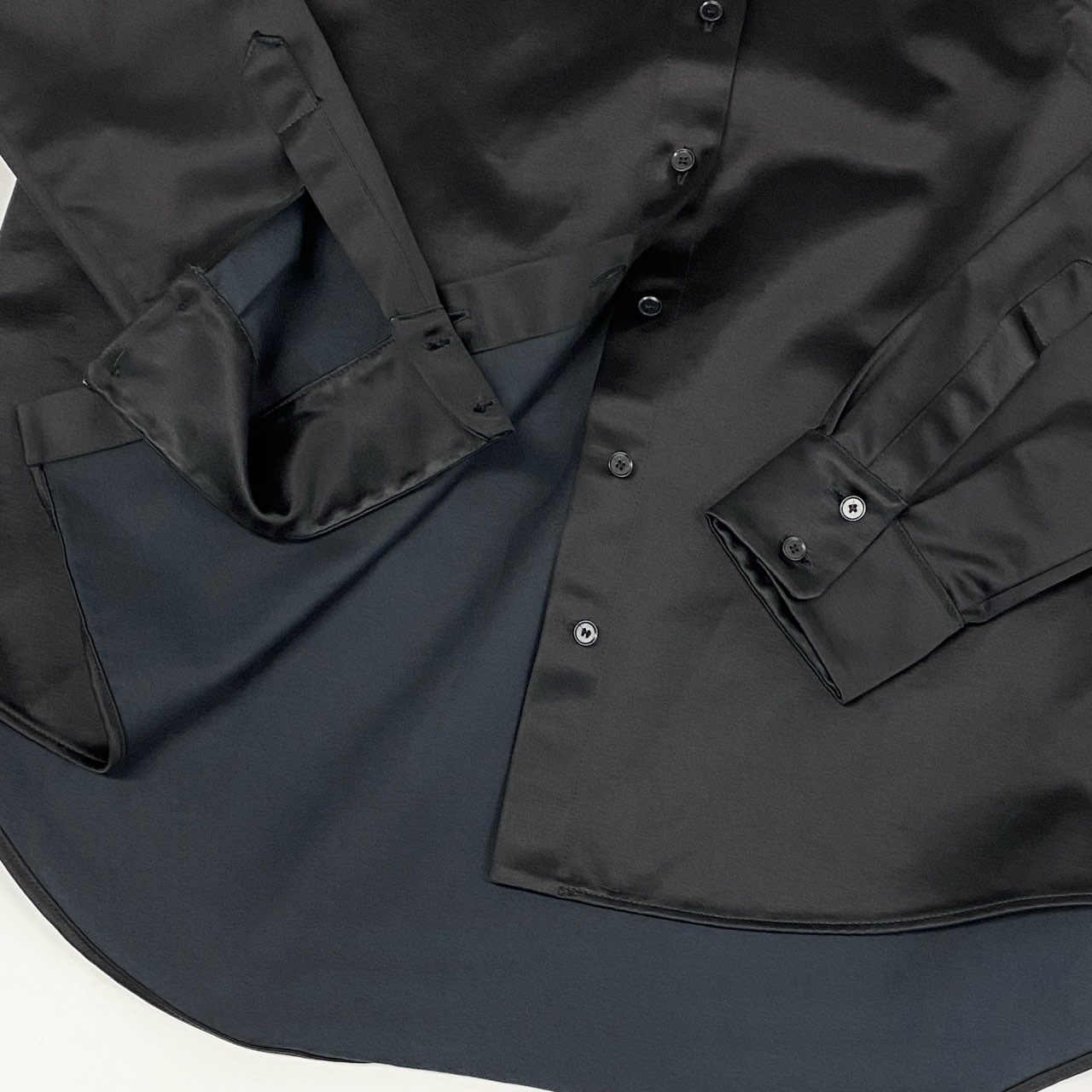 4c28 【美品】 ROCHAS ロシャス 厚手シャツ シャツジャケット 光沢◎ イタリア製 レーヨンシャツ ボタンシャツ 38 ブラック