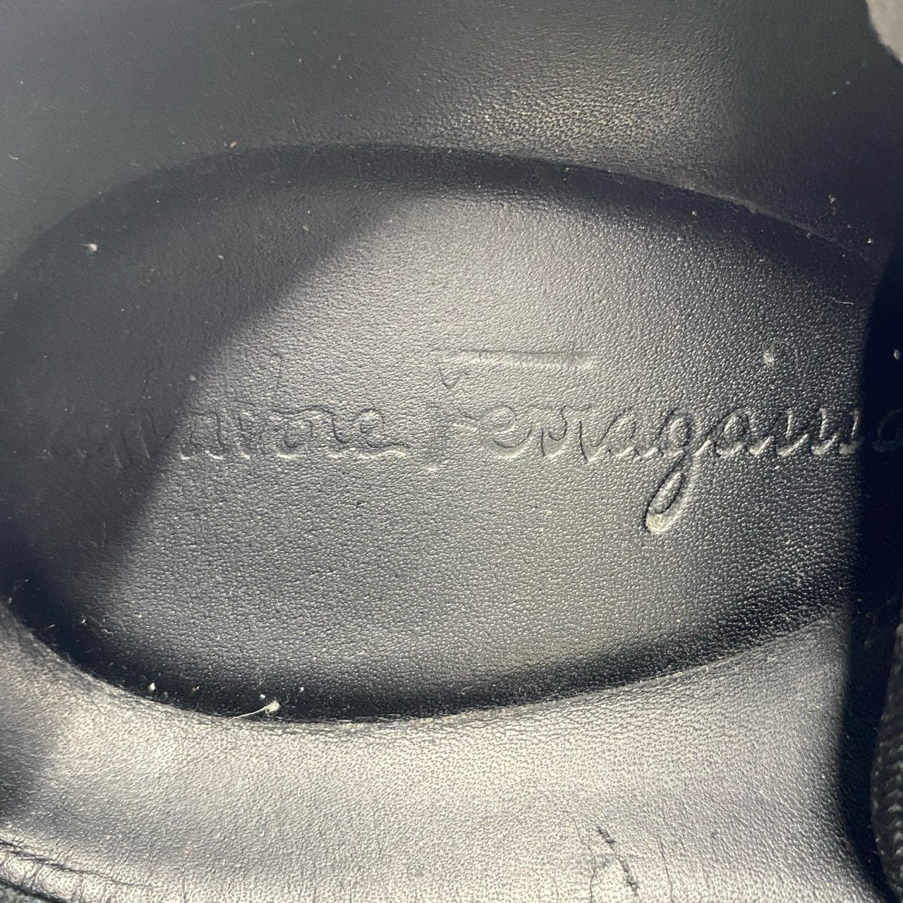 1f4 Salvatore Ferragamo サルヴァトーレ フェラガモ CUBE 13 ガンチーニ ローカットスニーカー 7 1/2 ブラック レザー イタリア製 シューズ
