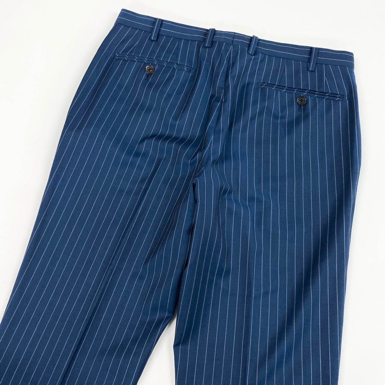 《美品》BLACK LABEL CRESTBRIDGE ブラックレーベルクレストブリッジ スーツセットアップ シングルスーツ 2B 背抜き サイドベンツ ストライプ 51H45-512-26 AB ブルー ホワイト メンズo07t