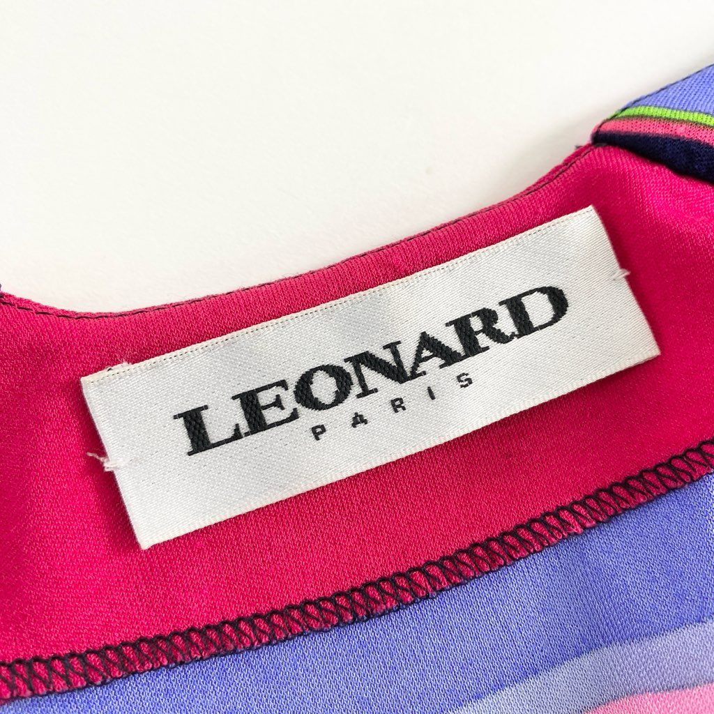 9d9 イタリア製 LEONARD レオナール カシュクール ノースリーブトップス カットソー トップス サイズ38 マルチカラー シルク100% レディース