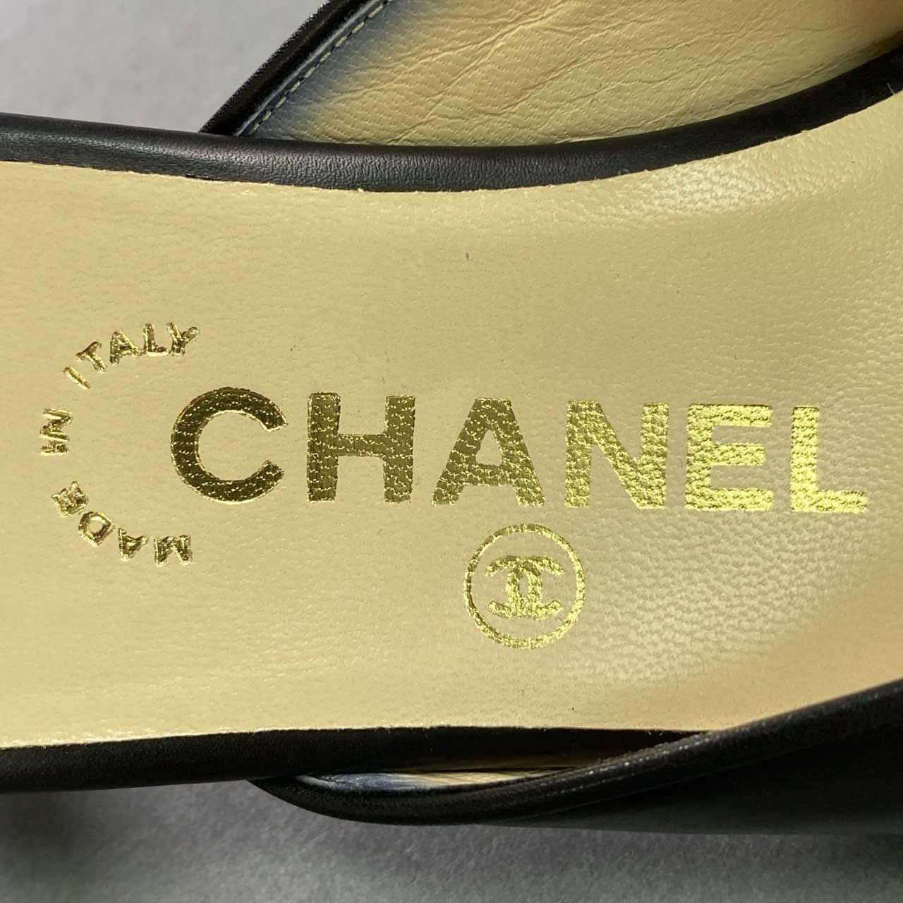 4d14 《未使用品》 CHANEL シャネル レザー ミュール リボンパンプス 37 ブラック Leather サンダル シューズ イタリア製 保存袋付き