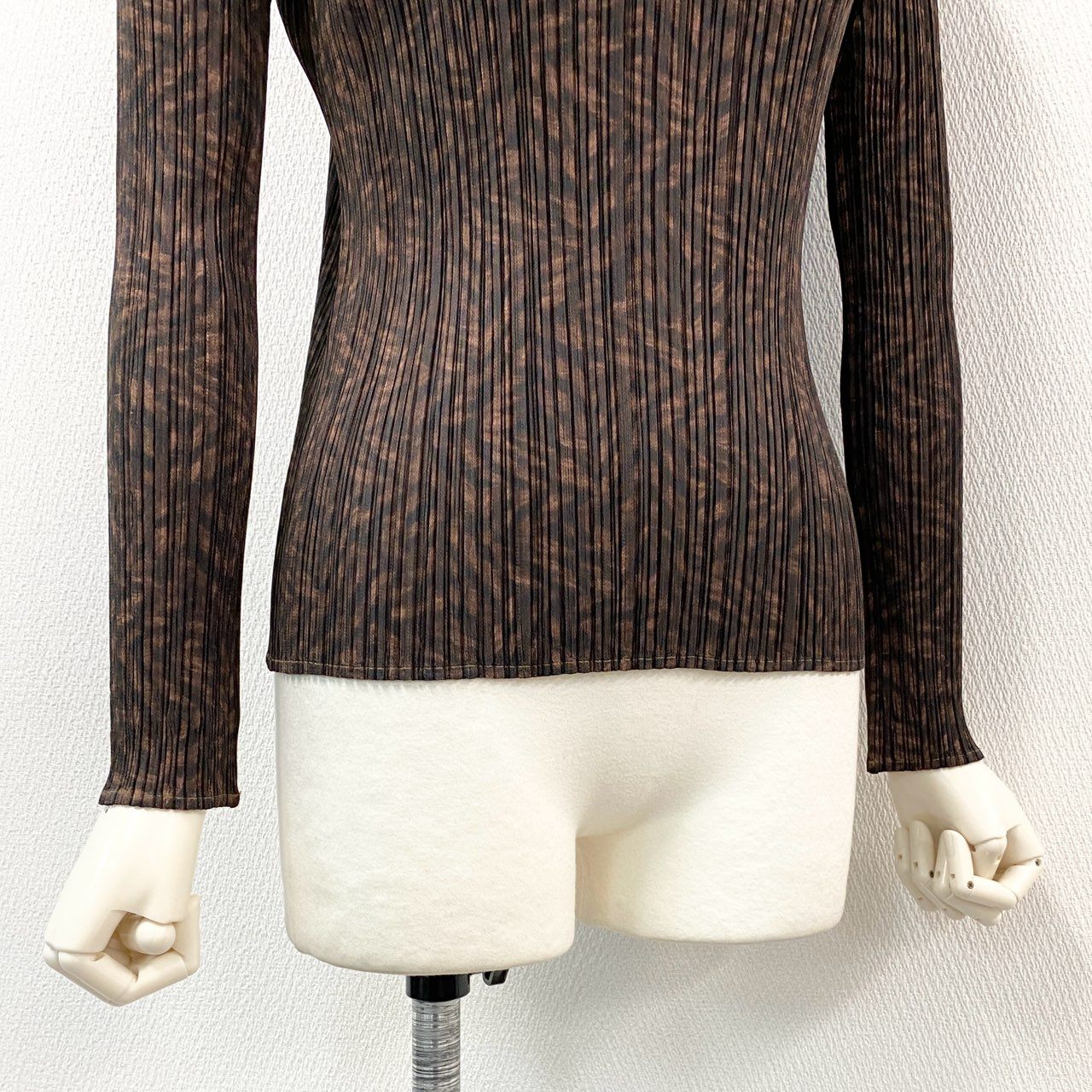 42h22 PLEATS PLEASE プリーツプリーズ イッセイミヤケ プリーツ加工 長袖カットソー トップス PP43-JK961 サイズ3 ブラウン 総柄 ポリエステル レディースu02t