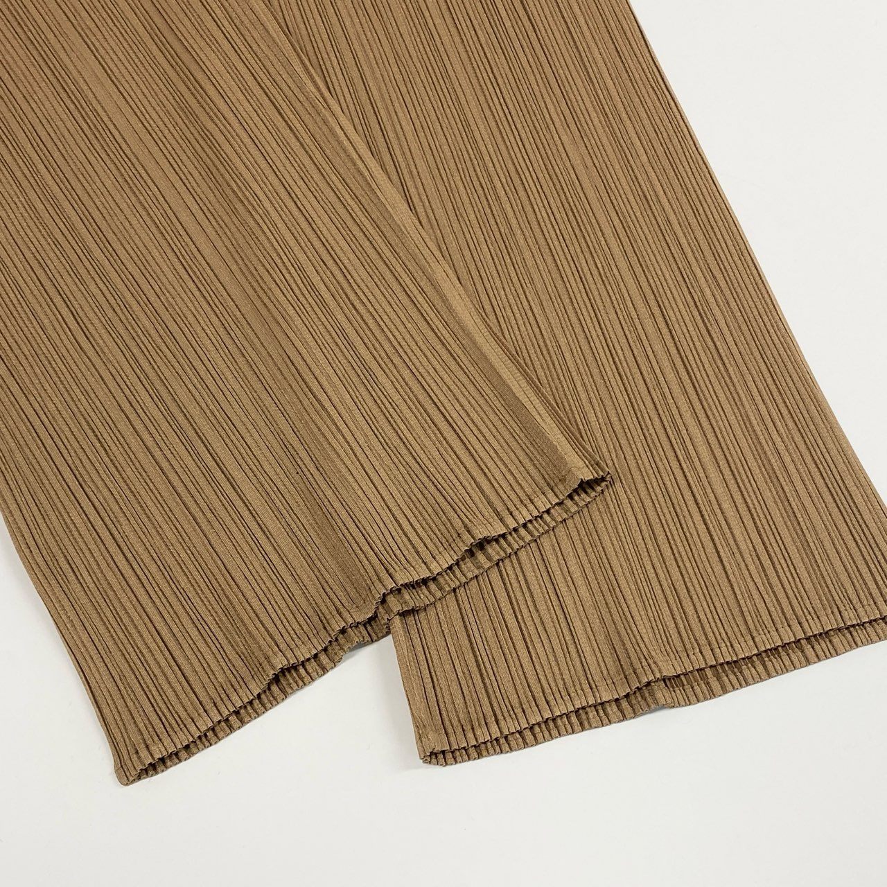 57a6 3 PLEATS PLEASE プリーツプリーズ イッセイミヤケ PP51-JF005 プリーツパンツ ボトムス サイズ2 イエロー系 ポリエステル100% レディース 日本製