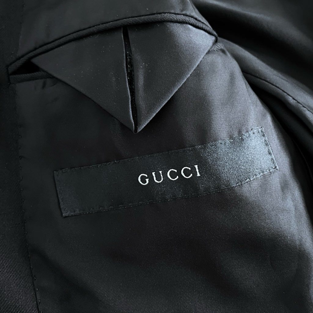68g9 GUCCI グッチ 2ボタン テーラードジャケット ドレスジャケット 無地 サイズ44 ブラック メンズ 男性用