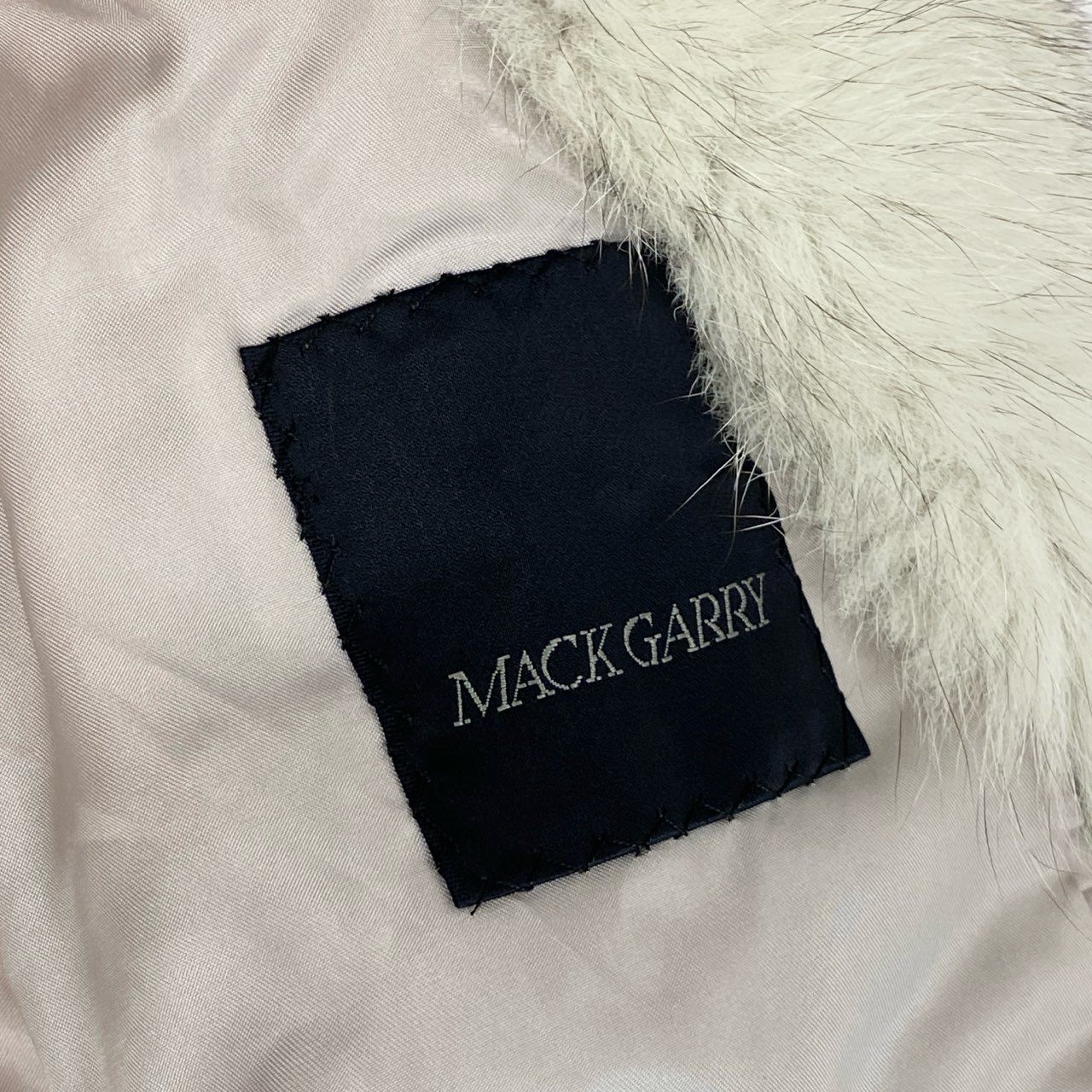 68L8 MACK GARRY SAGA FOX サガフォックス 銀サガ ブルーフォックス コート サイズF ホワイト 最高級本毛皮t18r