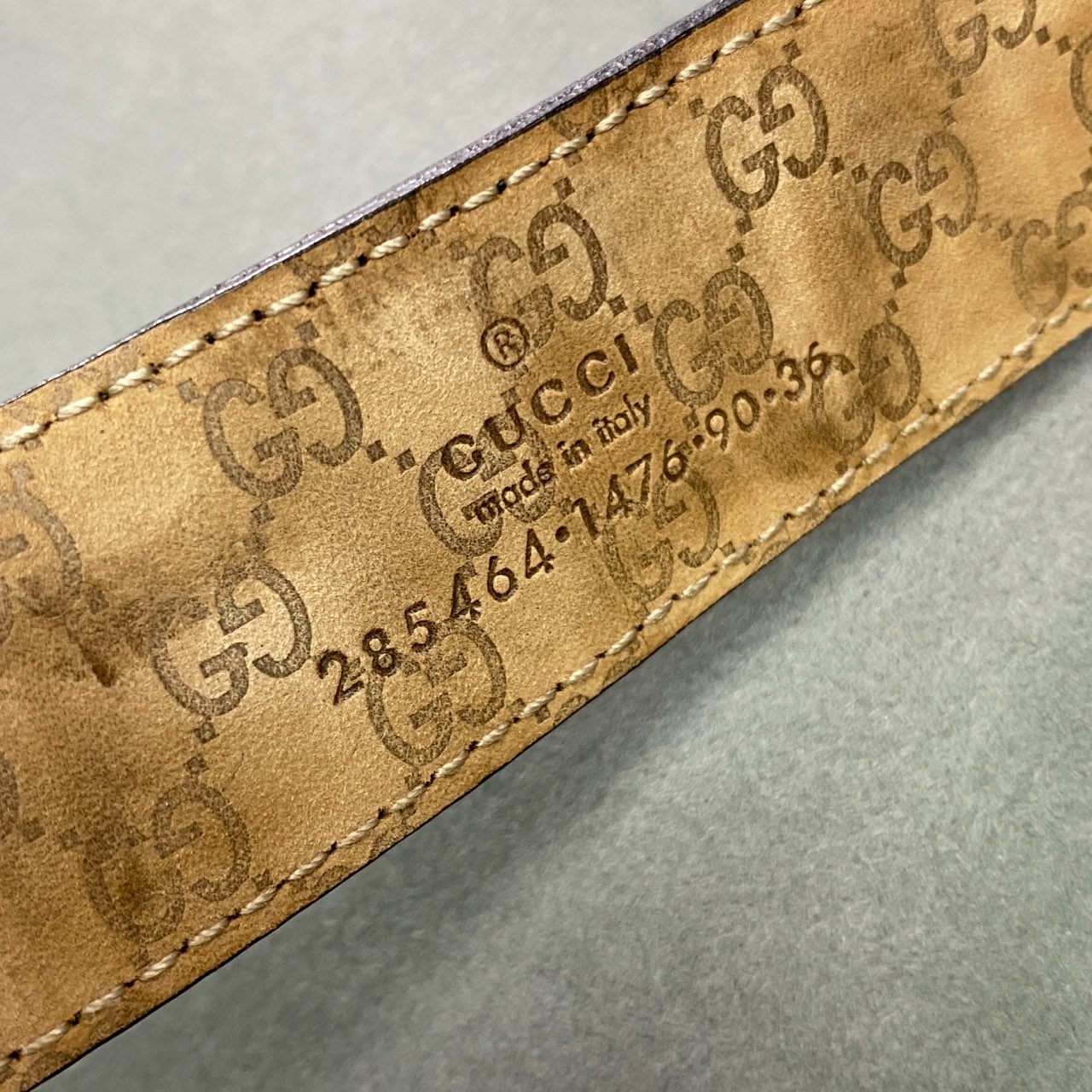 f4① GUCCI グッチ シルバーピンバックル レザーベルト 285464 90・36 ブラック Leather イタリア製 保存袋