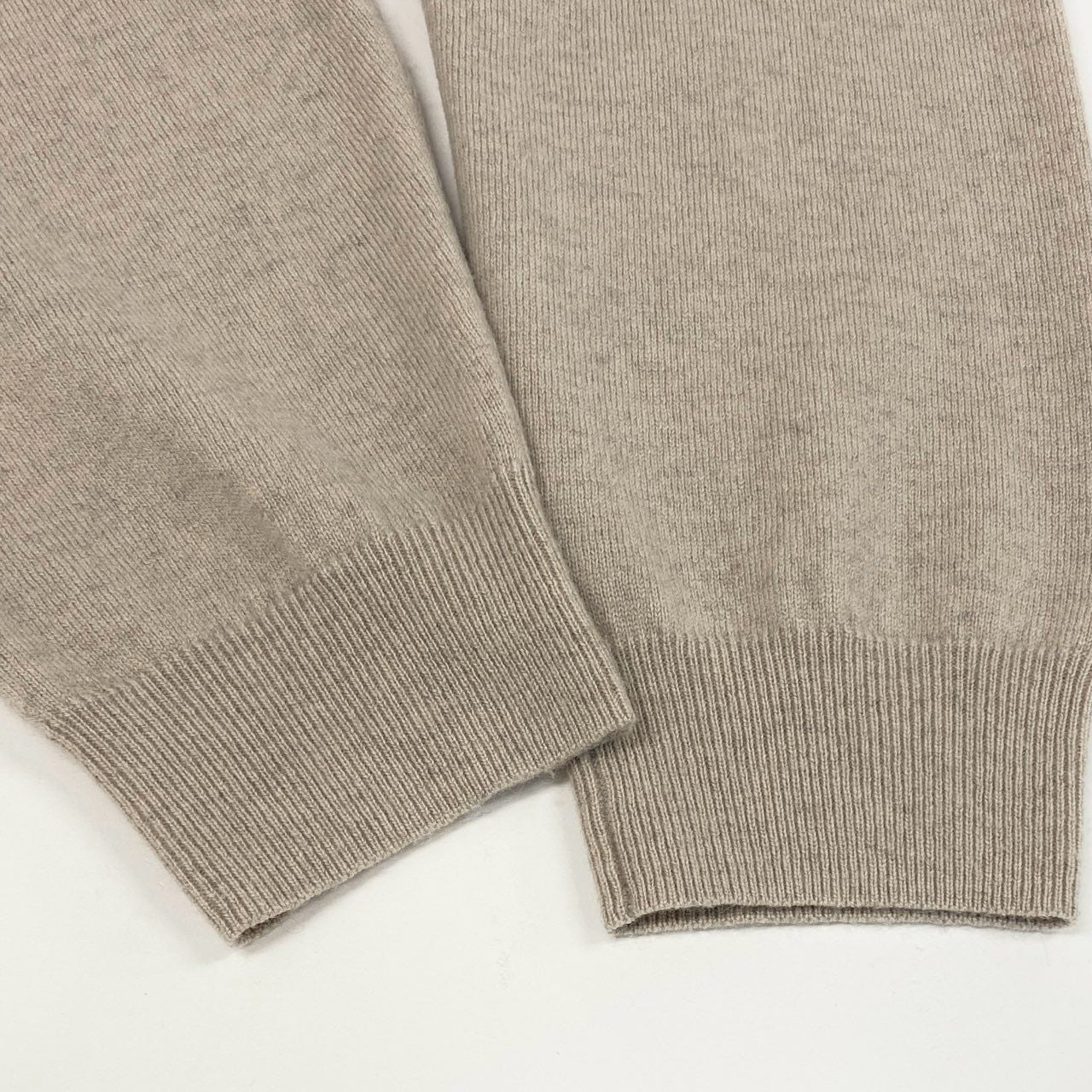79g24 MAX MARA マックスマーラ 白タグ カシミヤ混 イージーニットパンツ ボトムス ロゴ刺繍 ウエストゴム グレージュ レディース_