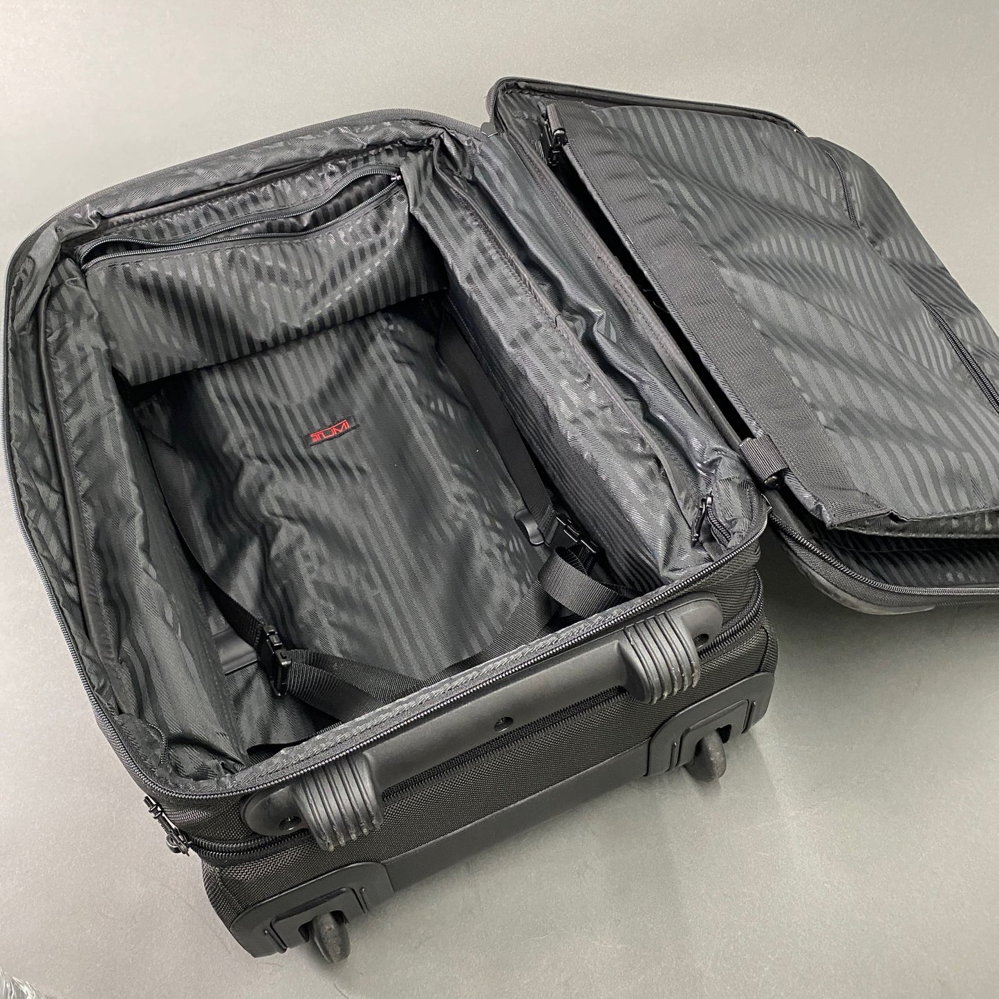 g29 TUMI トゥミ エクスパンダブル ソフトキャリーケース スーツケース 2279D3 63L ブラック 旅行バッグ ビジネス トラベル