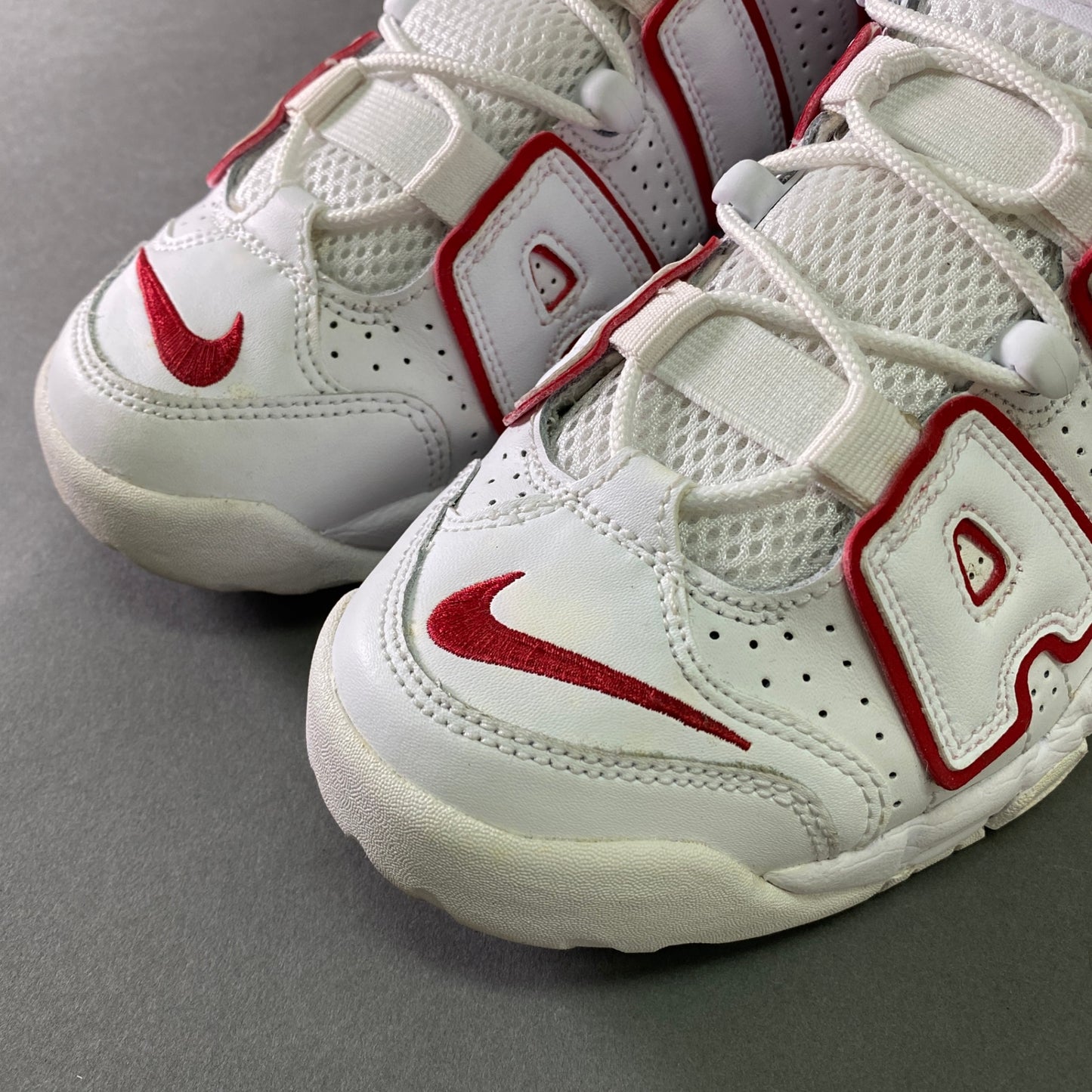 8l25 NIKE ナイキ AIR MORE UPTEMPO GS エアモア アップテンポ 415082-108 25 ホワイト レッド レザー シューズ