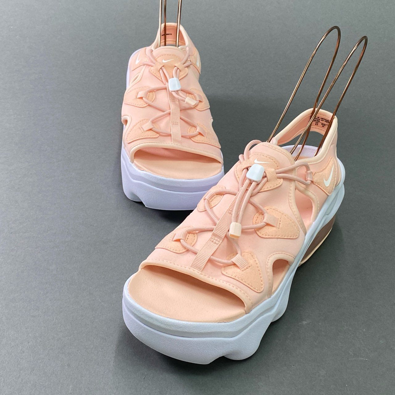 1e26 《美品》 NIKE ナイキ AIR MAX KOKO SANDAL エアマックス ココサンダル CI8798-600 28cm ピンク シューズ 夏