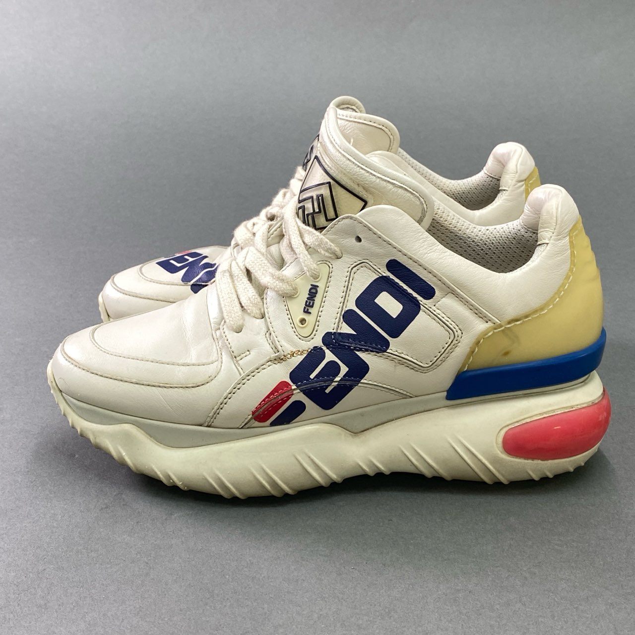 5d21 FENDI フェンディ × FILA フィラ MANIA マニア ロゴスニーカー 37 ホワイト レザー シューズ 箱付き