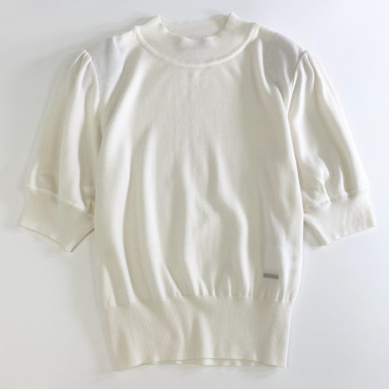 15j16 FOXEY NEY YORK フォクシーニューヨーク 40594 Knit Top Camelia Buton 半袖ニット セーター サイズ42 ホワイト シルク100% レディース 日本製