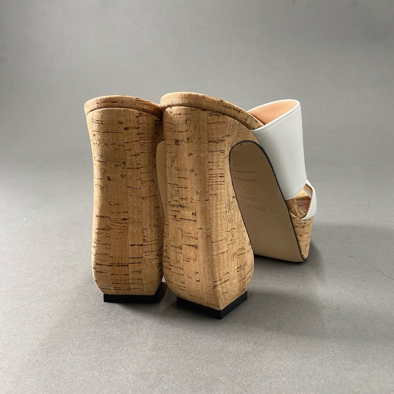 3f17 《極美品》定価¥104,500 SI ROSSI by SERGIO ROSSI セルジオロッシ Mules and clogs コルクヒール サンダル パンプス 39 ホワイト レザー イタリア製 シューズ