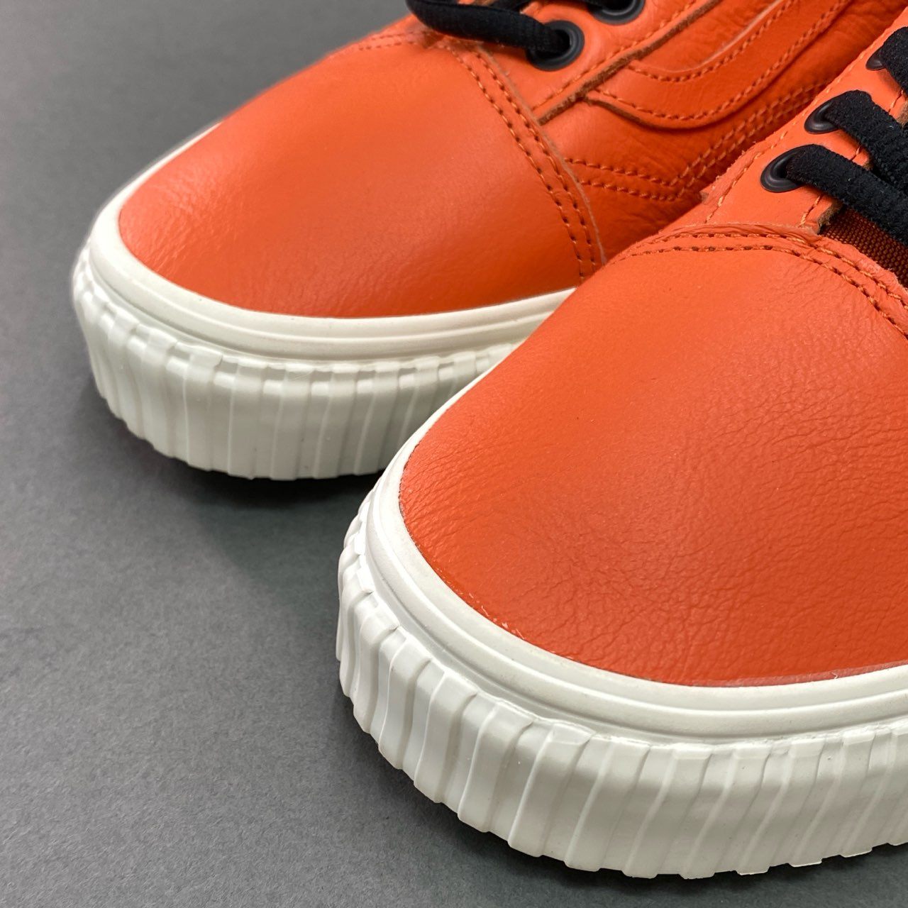 5f4 《未使用品》 VANS ヴァンズ × NASA ナサ Space Voyager スペースボイジャー OLD SKOOL オールドスクール スニーカー 26cm オレンジ レザー 箱付き