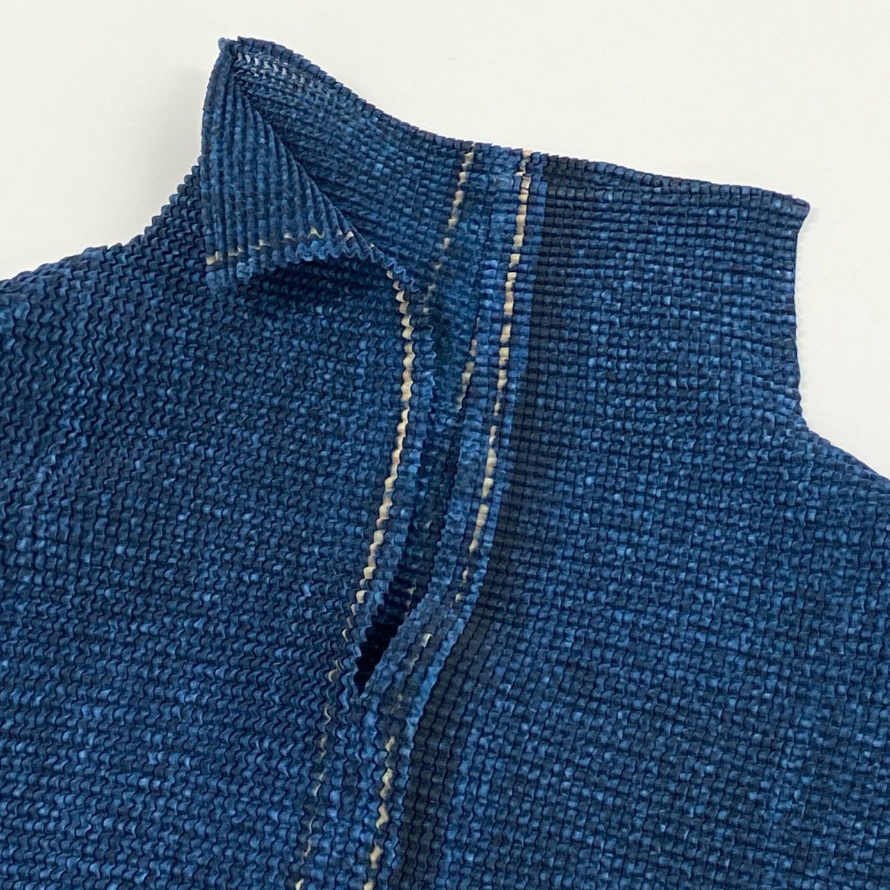 48h14 ISSEY MIYAKE イッセイミヤケ デニム転写 プリーツ加工 Tシャツ カットソー トップス PP16-FJ221 サイズ3 インディゴブルー ポリエステル プリーツプリーズ ヴィンテージu02t