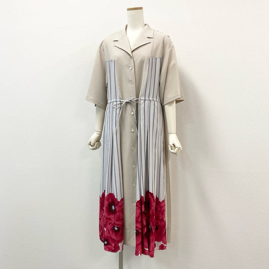 14f12-3 《未使用》定価¥33.000 ふりふ プリーツ加工 フラワープリント シャツワンピース F ベージュ ドレス タグ付き