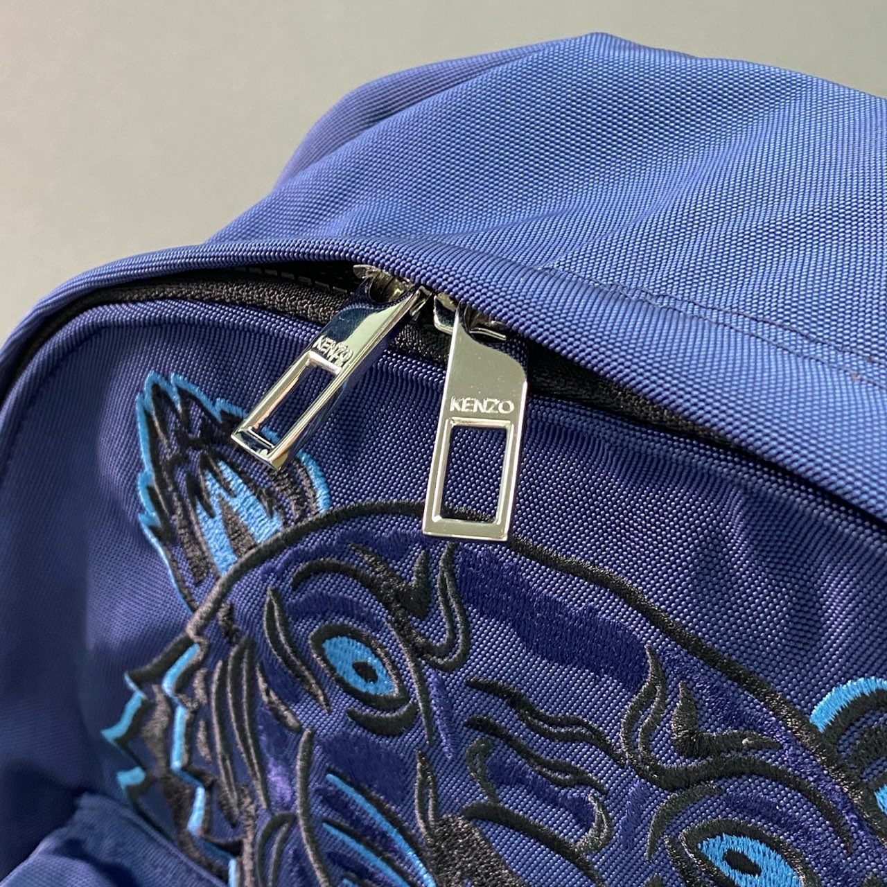 Af8 《美品》 KENZO ケンゾー タイガー ロゴ刺繍 リュック ネイビー バックパック カバン 鞄