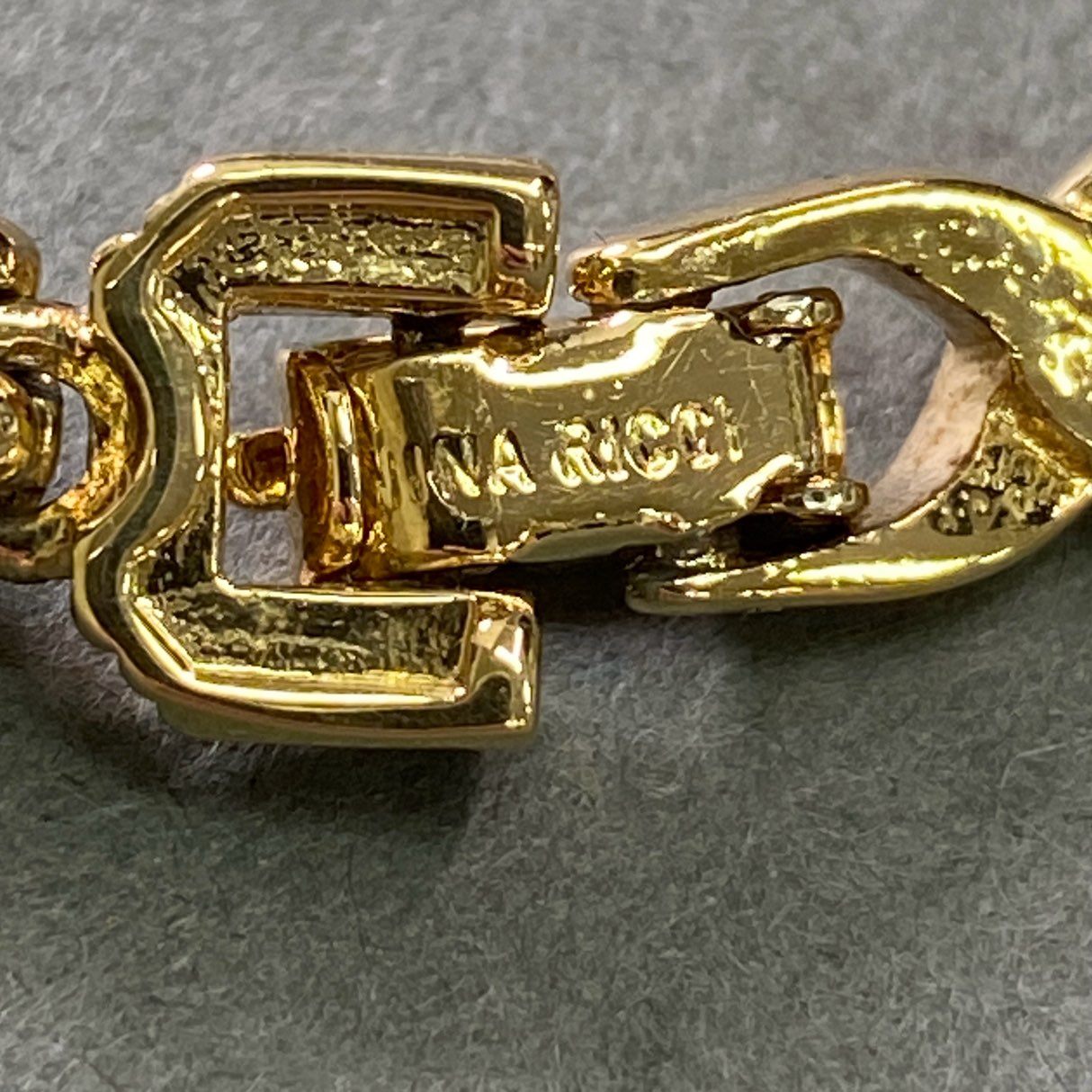 e8 《美品》 NINA RICCI ニナリッチ カラーストーン ビジュー ネックレス ゴールド グリーン アンティーク Vintage ヴィンテージ アクセサリー