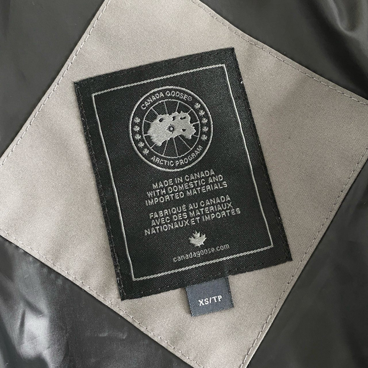 82j4 《新品タグ付き》 CANADA GOOSE カナダグース ブラックレーベル 3802LB SHELBNRNE PARKA ダウンコート アウター コヨーテファー サイズXS グレー系 レディース