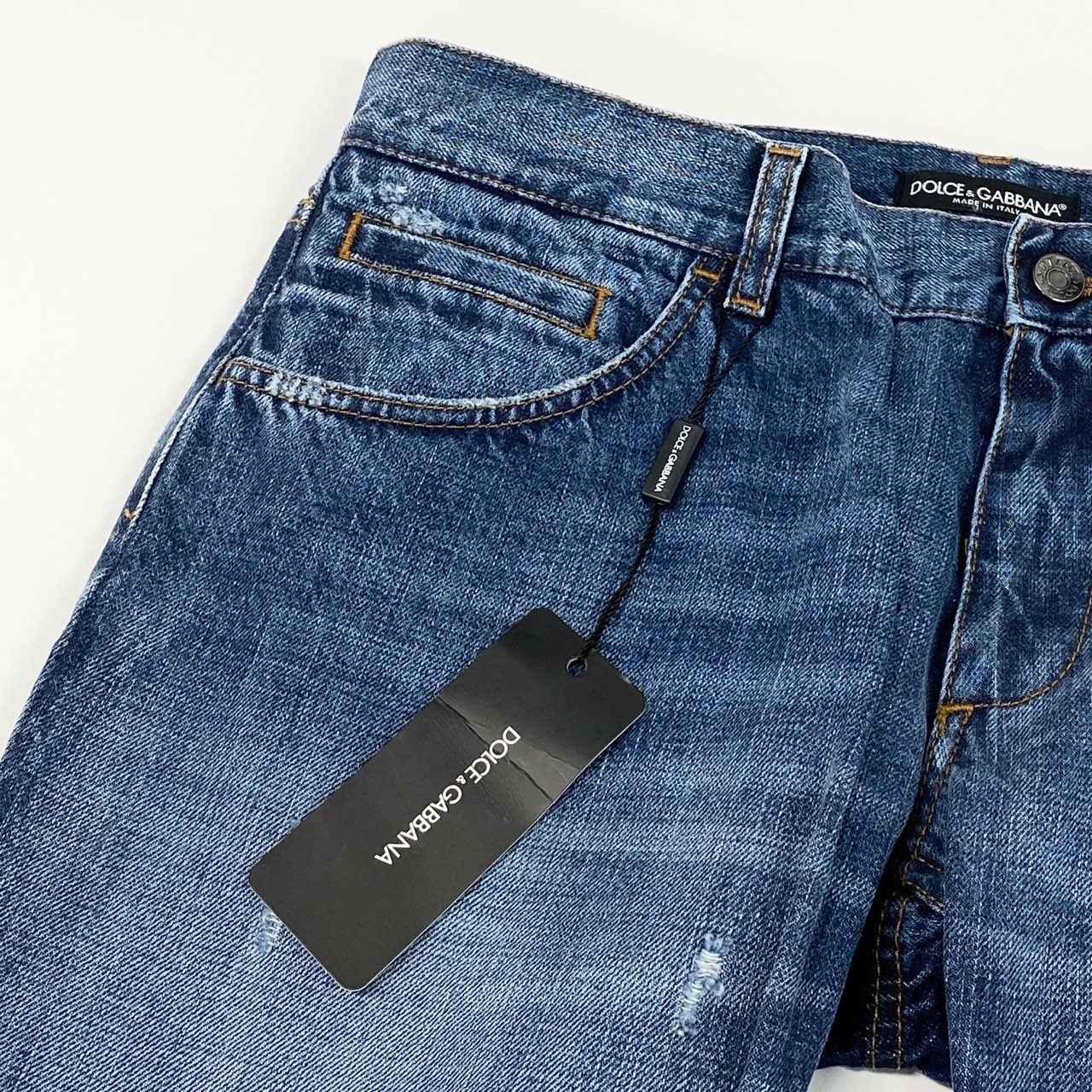 13f12 《新品タグ付き》 DOLCE&GABBANA ドルチェアンドガッバーナ ダメージ加工 デニムパンツ ジーパン ロゴプレート 5ポケット G3FBTP サイズ48 インディゴブルー コットン100% メンズ 紳士服 イタリア製