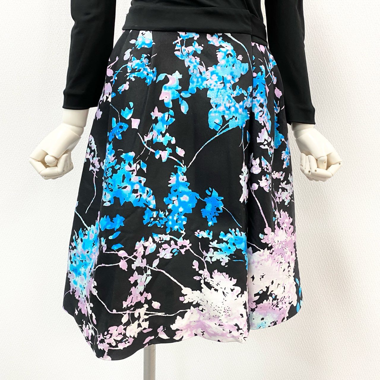 45h26 Diane von Furstenberg ダイアンフォンファステンバーグ シルク混 カシュクール 長袖ワンピース ドレス 花柄プリント 2 ブラック マルチカラー ウール シルク レディースo07t