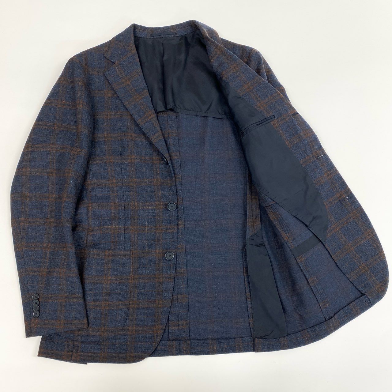 81j8 UNITED ARROWS SOVEREIGN ユナイテッドアローズ テーラードジャケット ウールジャケット 背抜き 3釦 チェック柄 ビジネス メンズ 紳士服 1122-110-5614 44 ネイビー ブラウン系u02t