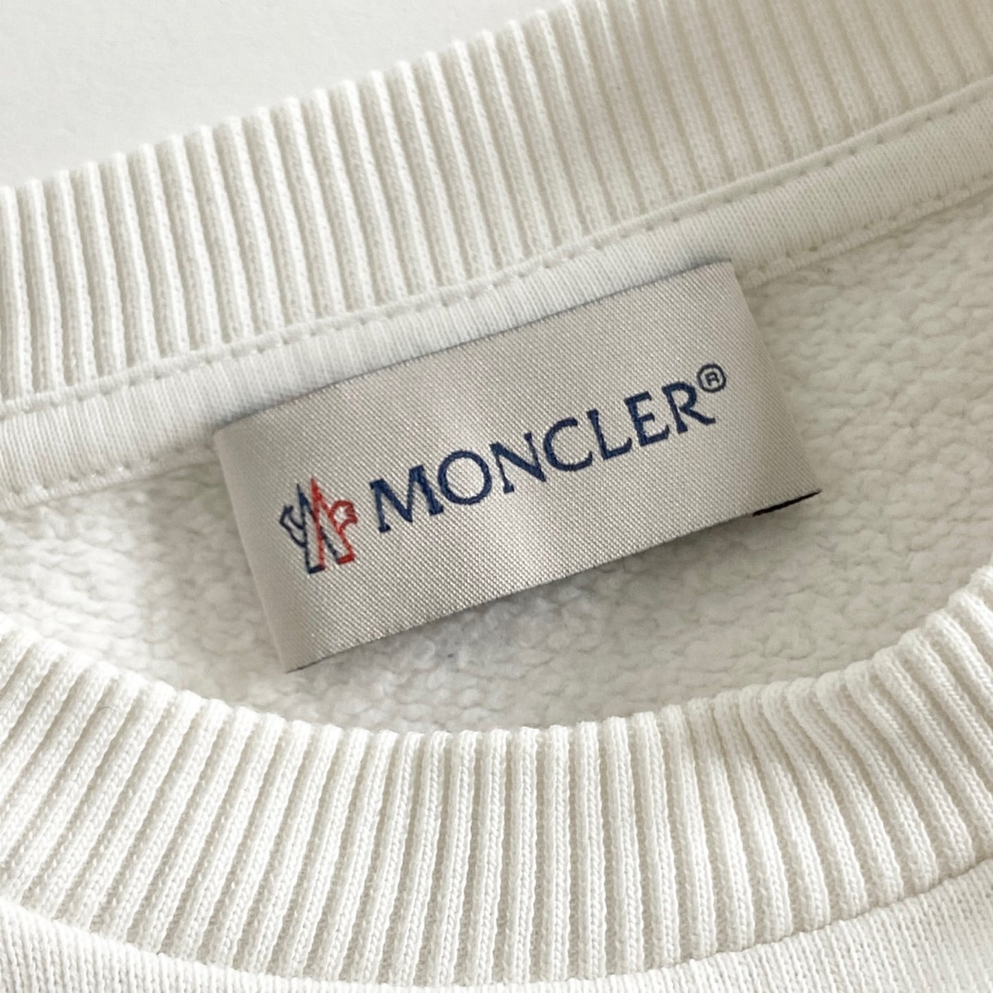 38a28 MONCLER モンクレール トルコ製 ロゴ トレーナー スウェット クルーネック プルオーバー E29548028650 104cm ホワイト コットン ホワイト キッズ 子供服 KIDS