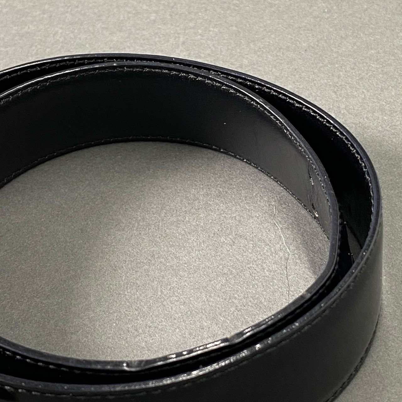 30f23 GUCCI グッチ ゴールドバックル レザーベルト ブラック イタリア製 Leather Belt