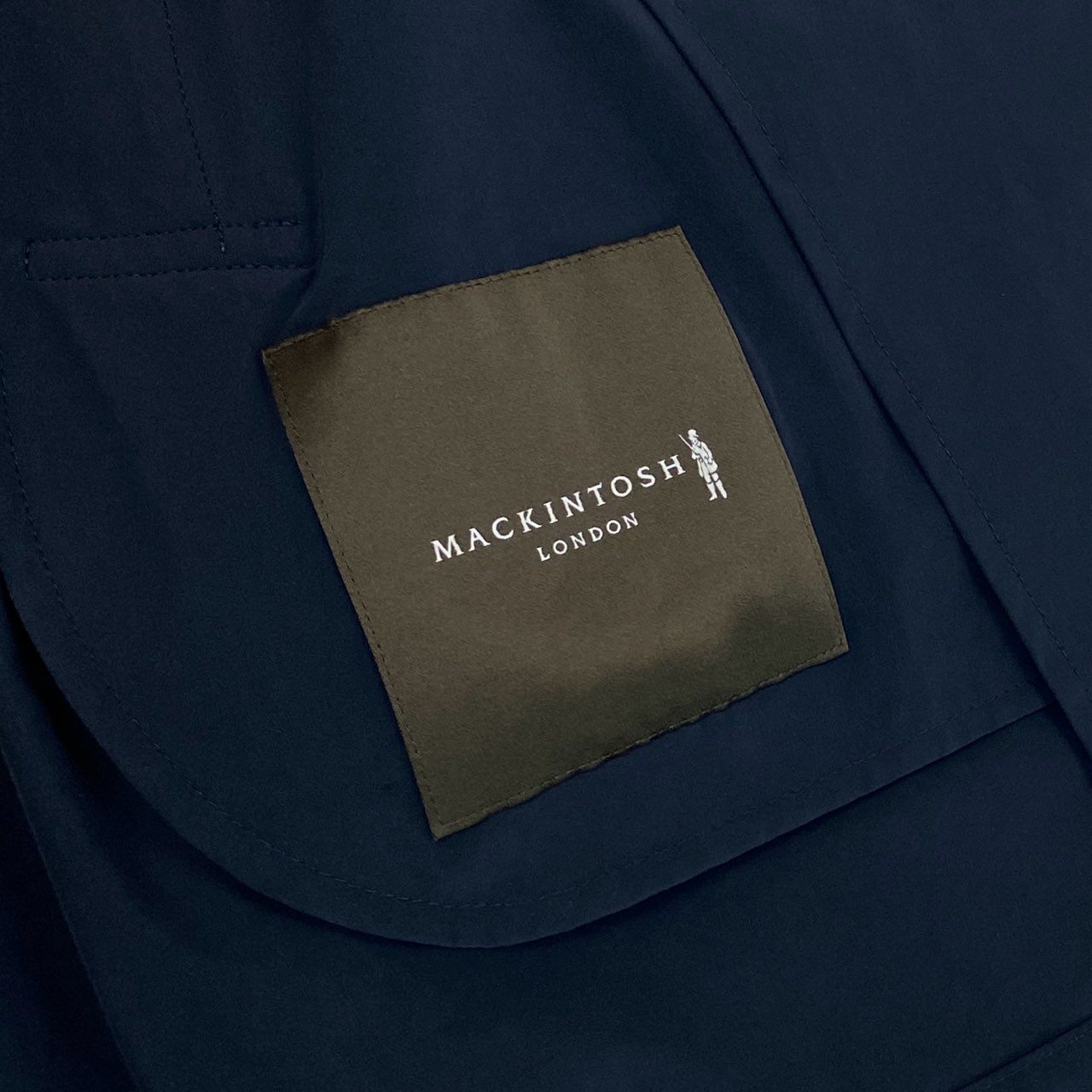 79g24 MACKINTOSH LONDON マッキントッシュ ロンドン ウルトラ2WAYストレッチステンカラーコート アウター G1A32-312-29 40 ネイビー メンズ_