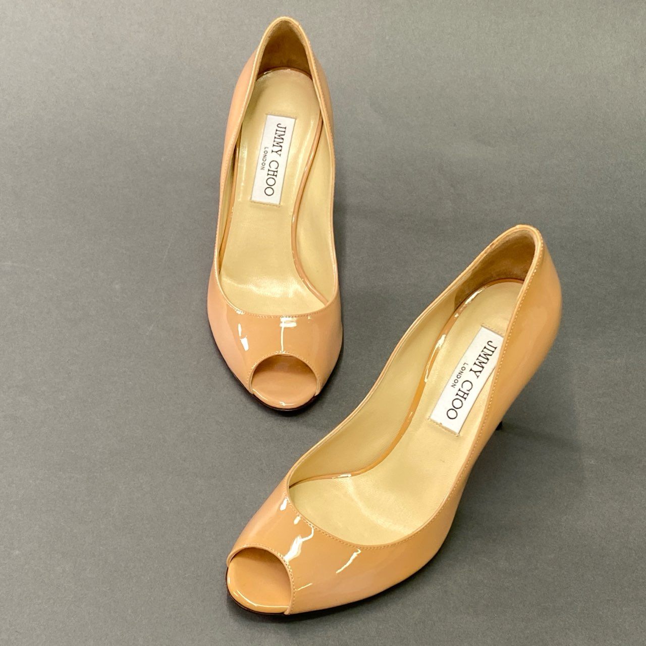 6a6 《美品》 JIMMY CHOO ジミーチュウ オープントゥ エナメルパンプス 36 ピンク パテントレザー イタリア製 シューズ 靴