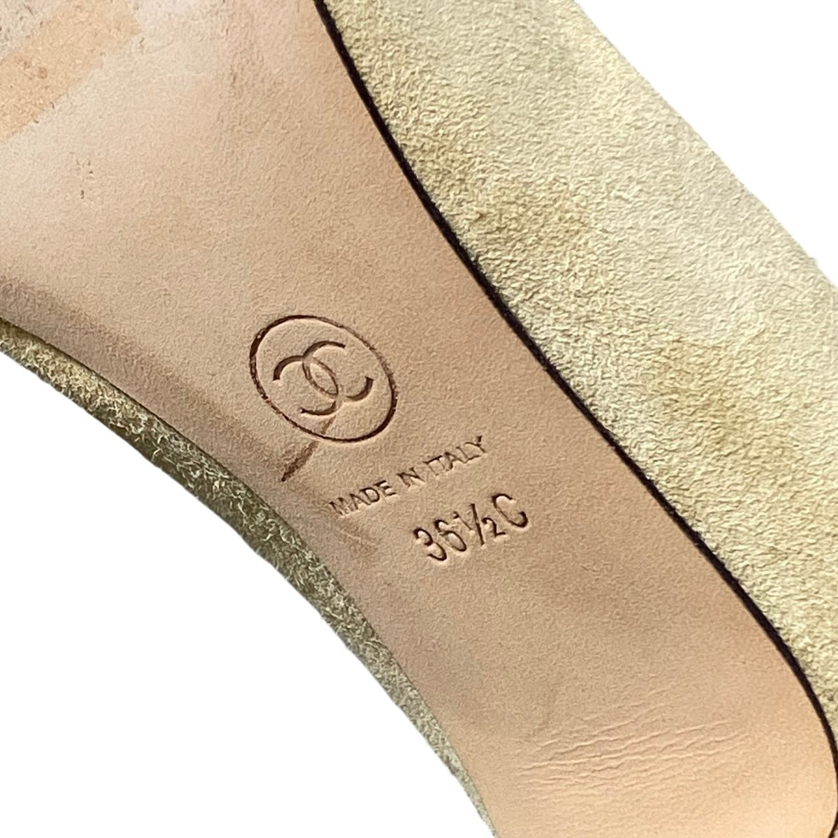 h10 【美品】CHANEL マトラッセ チェーントリム パンプス 36 1/2Cサイズ ベージュ ブラック スウェード レディース 女性用k02i