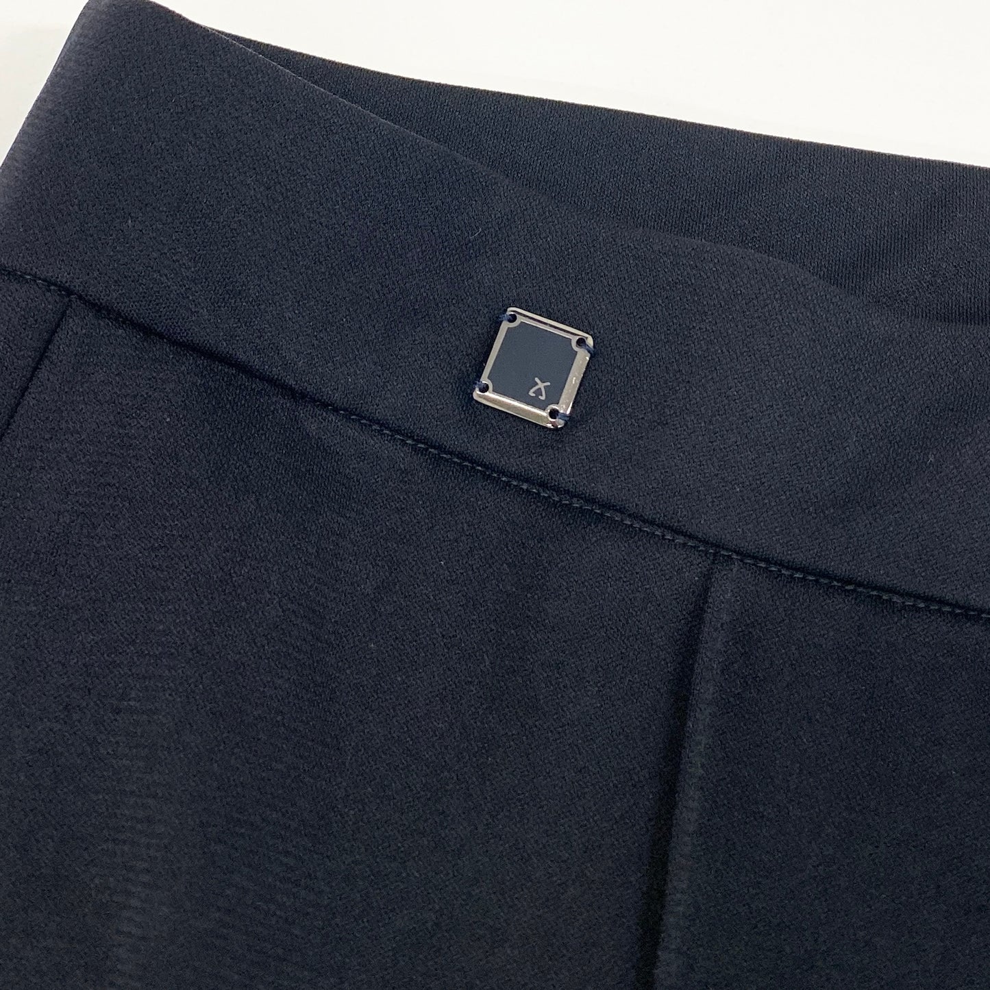 56h1 LEONARD レオナール ボトムス ストレッチ カンカン素材 ストレートパンツ 薄手 レディース 女性用 0183511 42 ブラックu02t