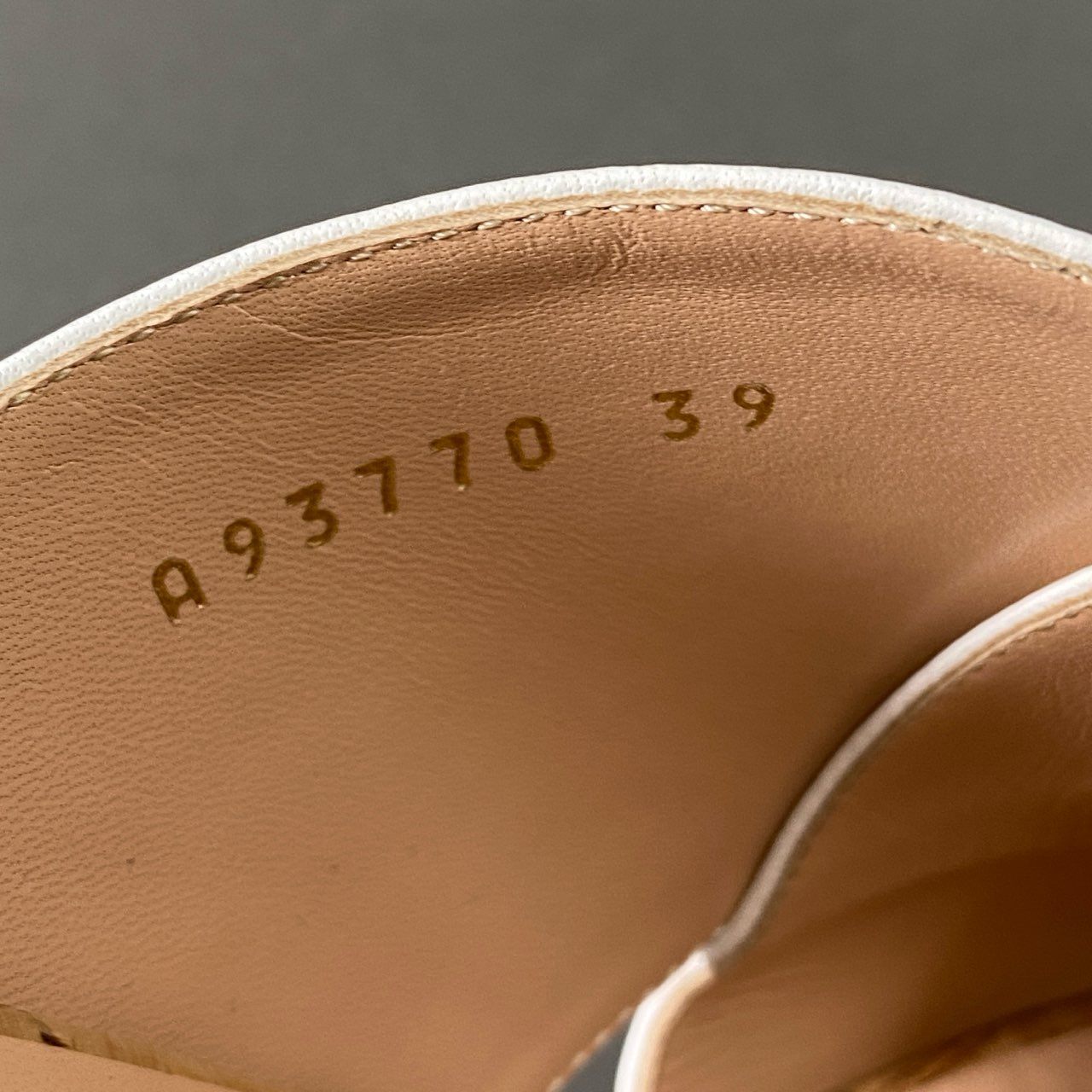 3f17 《極美品》定価¥104,500 SI ROSSI by SERGIO ROSSI セルジオロッシ Mules and clogs コルクヒール サンダル パンプス 39 ホワイト レザー イタリア製 シューズ