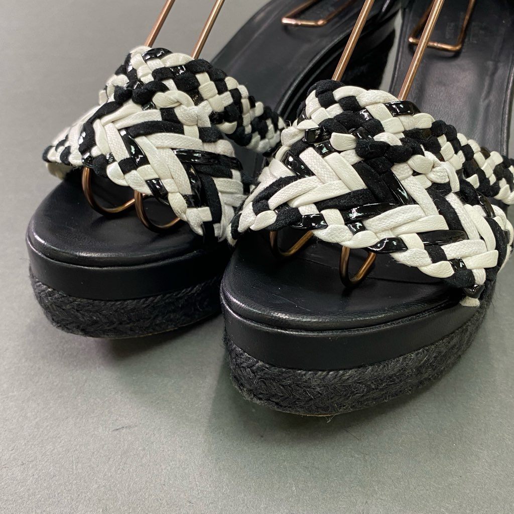 4d6 《美品》 HERMES エルメス イネス 編み込みデザイン ウェッジソールサンダル 34 ブラック ホワイト レザー シューズ イタリア製 夏